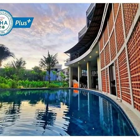 Atom Phuket Hotel -Sha Plus Nai Yang Beach Εξωτερικό φωτογραφία